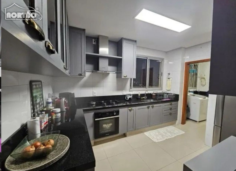 Casa à venda com 3 quartos, 134m² - Foto 8