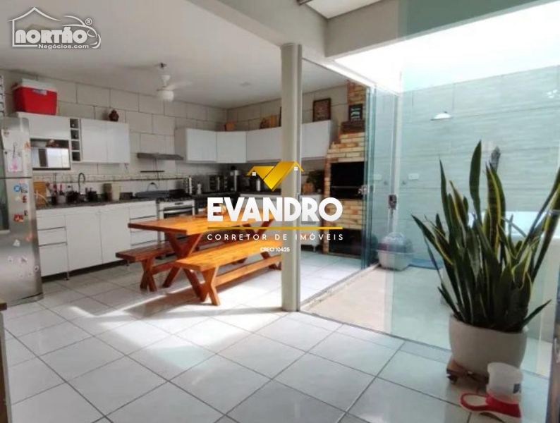 Casa a venda no JARDIM IMPERIAL em Cuiabá/MT