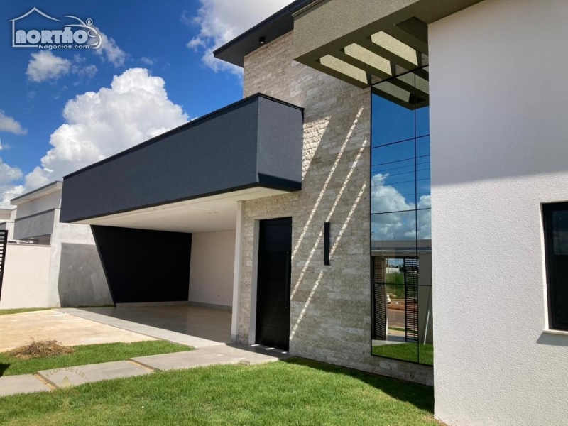 CASA a venda no RESIDENCIAL PARIS - SINOP MT em Sinop/MT