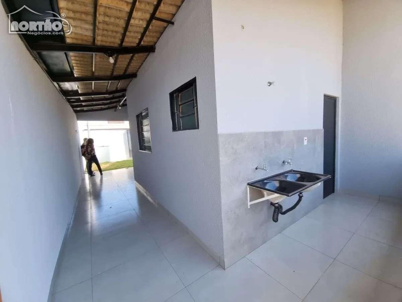 Casa à venda com 4 quartos, 125m² - Foto 8
