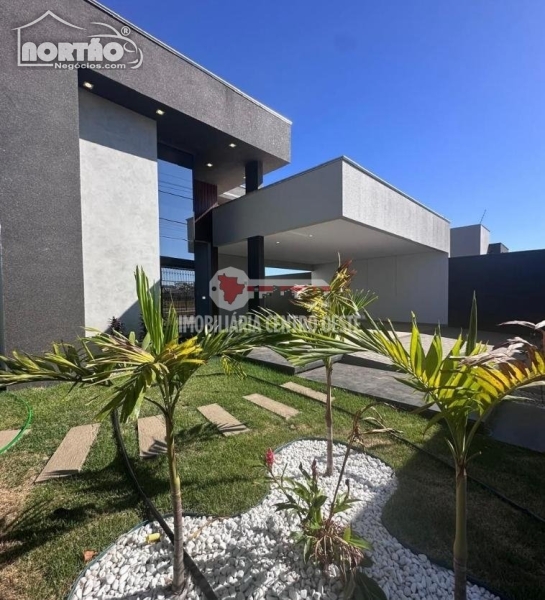 CASA A VENDA NO RESIDENCIAL PARIS EM SINOP/MT