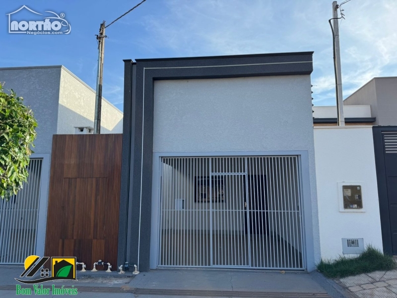 CASA A VENDA NO JARDIM CELESTE EM SINOP/MT