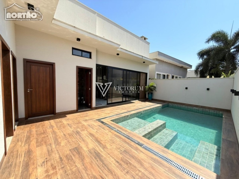 CASA a venda no CONDOMÍNIO PORTAL DA MATA em Sinop/MT