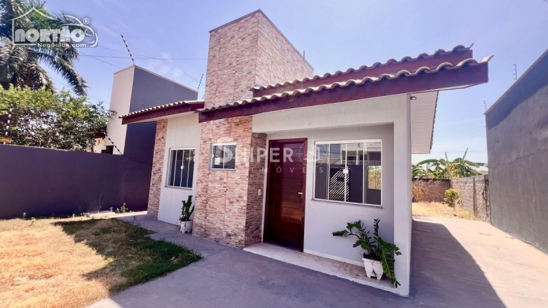 CASA A VENDA NO JARDIM DAS ACÁCIAS EM SINOP/MT