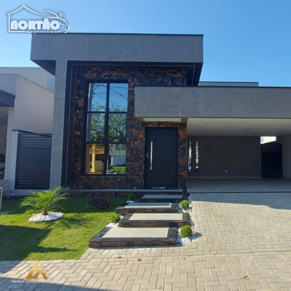 CASA A VENDA NO PIRACANGAGUÁ EM TAUBATÉ/SP