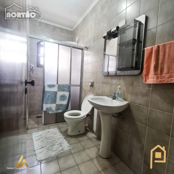 Casa à venda com 4 quartos, 280m² - Foto 6