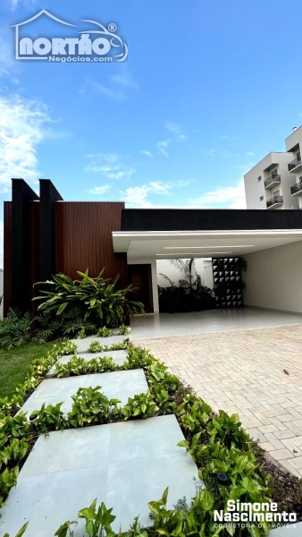 CASA A VENDA NO JARDIM BELO HORIZONTE EM SINOP/MT