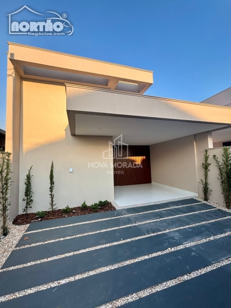 CASA A VENDA NO RESIDENCIAL DEVILLE EM SINOP/MT