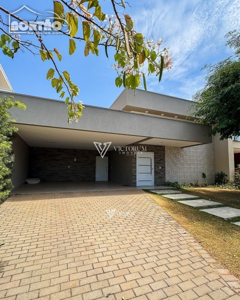 CASA a venda no CONDOMÍNIO PORTAL DA MATA em Sinop/MT