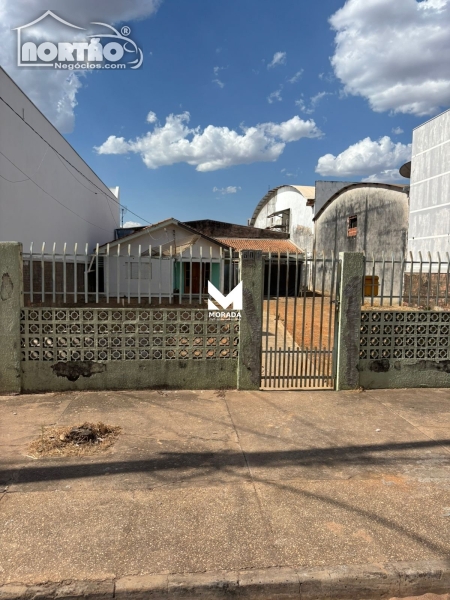CASA PARA LOCAÇÃO NO CENTRO EM JUARA/MT