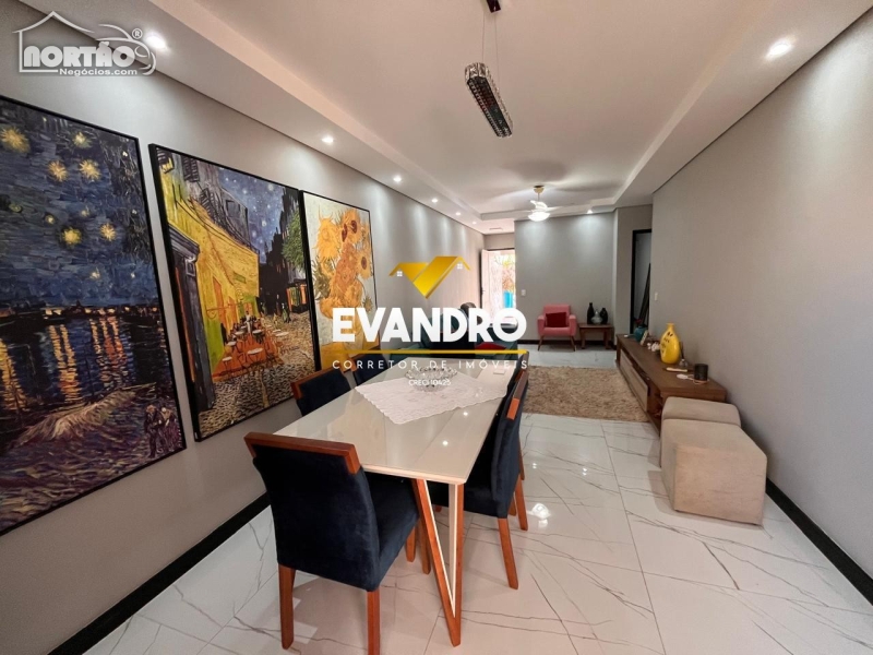 CASA A VENDA NO JARDIM IMPERIAL EM CUIABÁ/MT