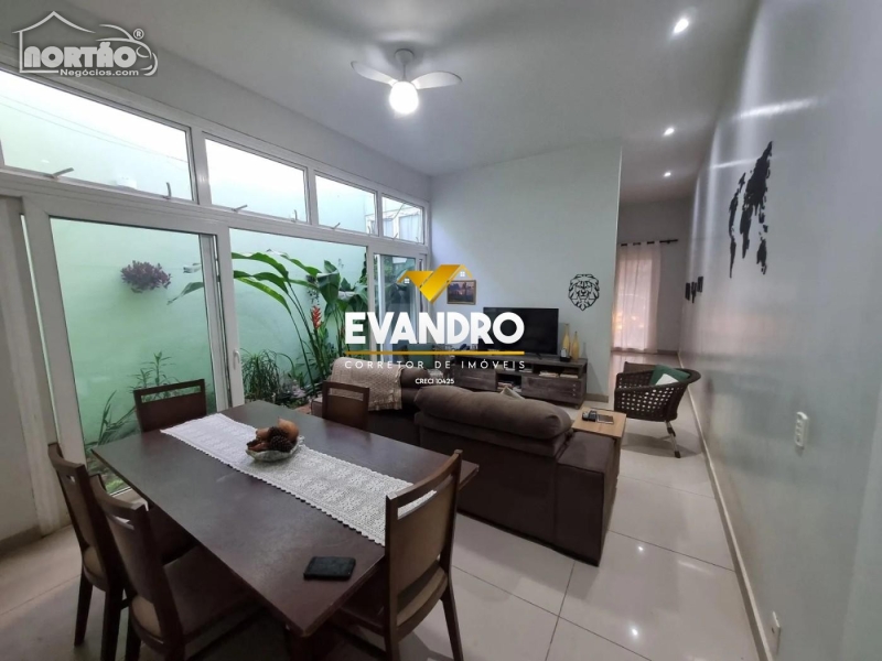 CASA A VENDA NO BOA ESPERANÇA EM CUIABÁ/MT