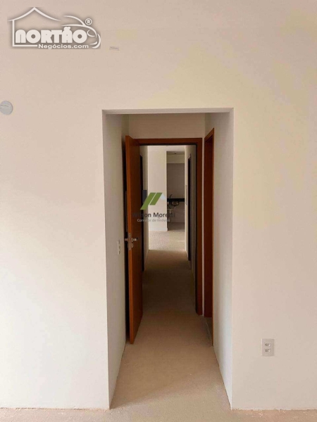 Casa à venda com 5 quartos, 95m² - Foto 3