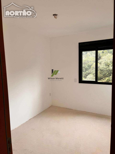 Casa à venda com 5 quartos, 95m² - Foto 7