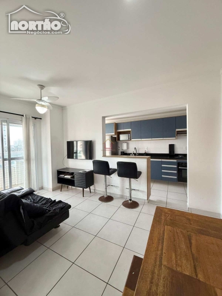 Apartamento a venda no GUILHERMINA em Praia Grande/SP