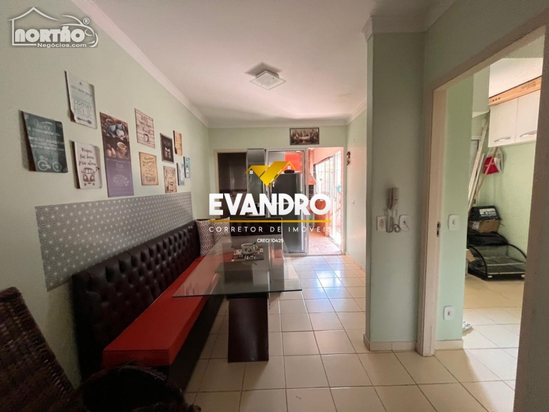 CASA A VENDA NO JARDIM IMPERIAL EM CUIABÁ/MT