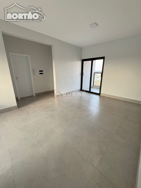 Casa à venda com 2 quartos, 67m² - Foto 5