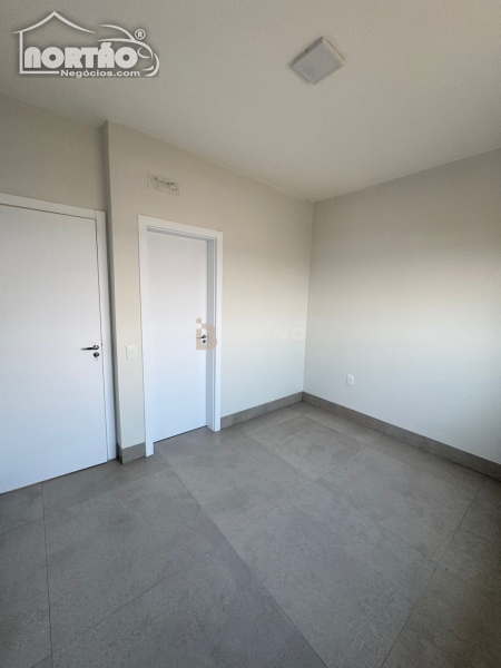 Casa à venda com 2 quartos, 67m² - Foto 7