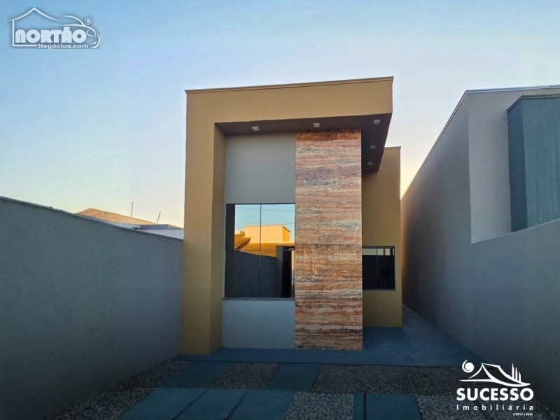 CASA A VENDA NO JARDIM SAFIRA EM SINOP/MT