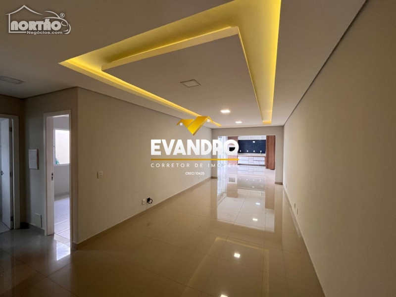 CASA A VENDA NO JARDIM IMPERIAL EM CUIABÁ/MT