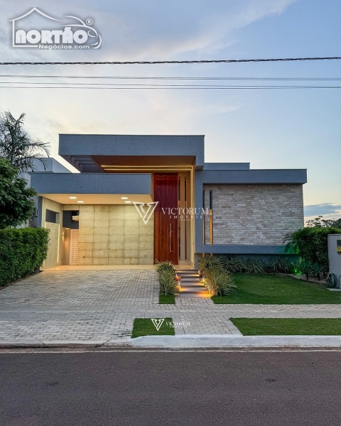 CASA A VENDA NO CONDOMINIO ALAMEDA DAS CORES EM SINOP/MT