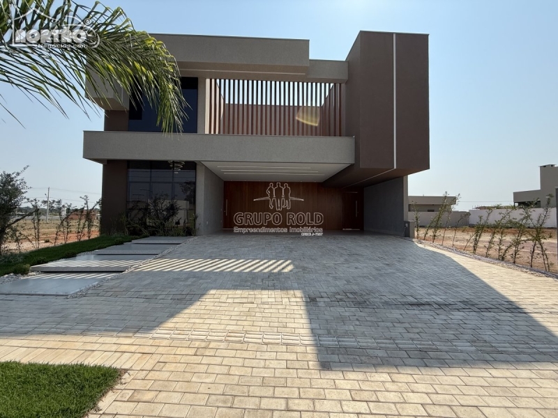 CASA a venda no CONDOMÍNIO AQUARELA DOS POEMAS em Sinop/MT