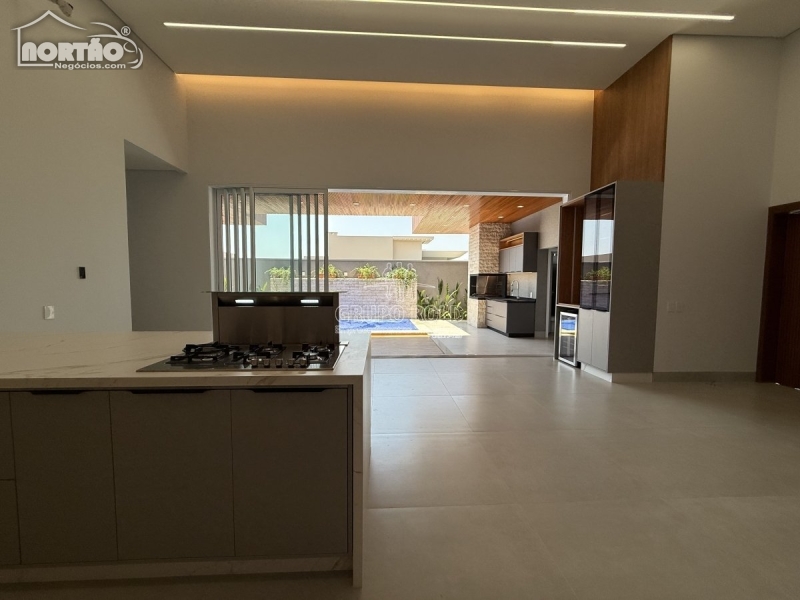 CASA a venda no CONDOMÍNIO AQUARELA DOS POEMAS em Sinop/MT CASA a venda no CONDOMÍNIO AQUARELA DOS POEMAS em Sinop/MT