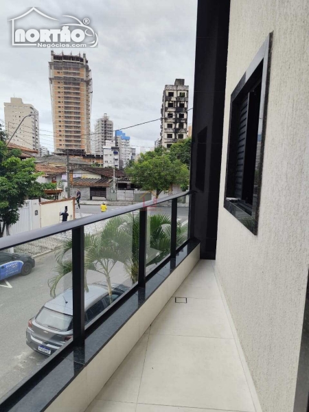 Casa a venda no BOQUEIRÃO em Praia Grande/SP