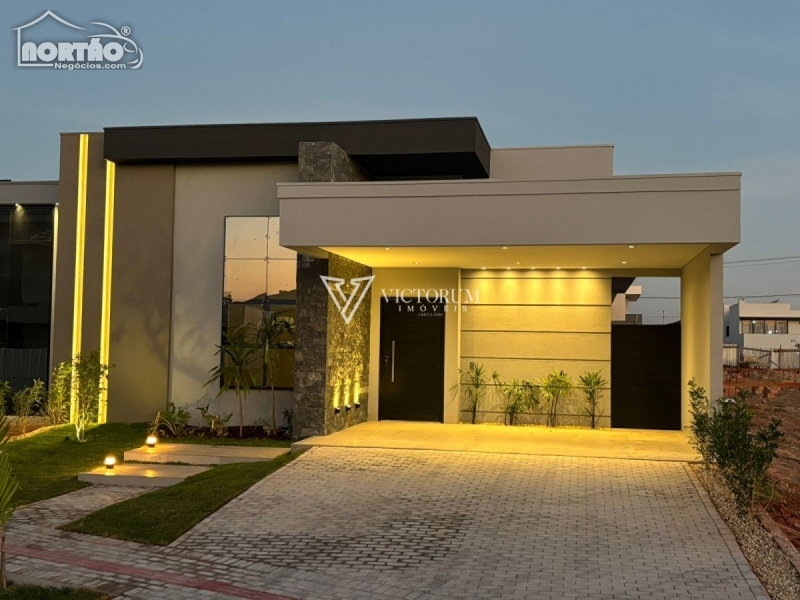 CASA a venda no CONDOMÍNIO AQUARELA DOS POEMAS em Sinop/MT