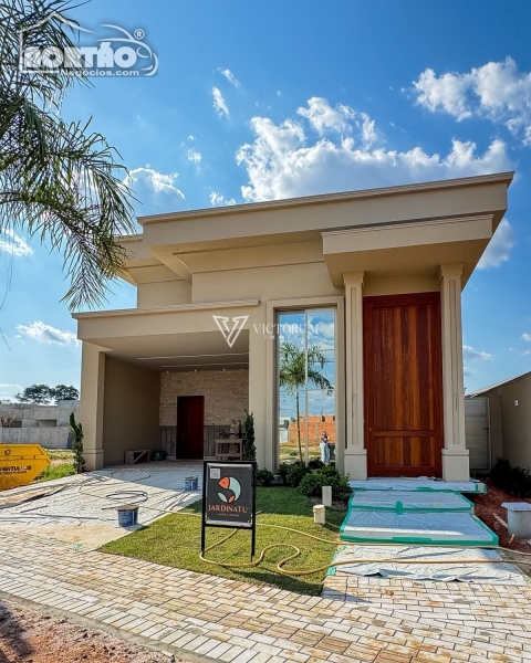 CASA a venda no CONDOMÍNIO AQUARELA DOS POEMAS em Sinop/MT