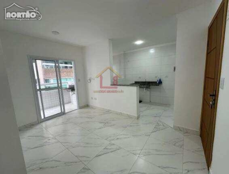 Apartamento para locação no GUILHERMINA em Praia Grande/SP