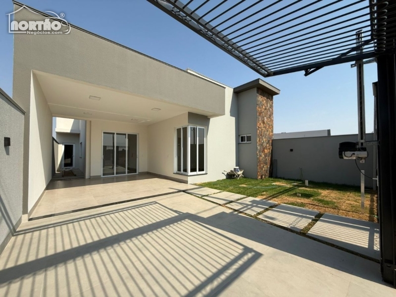 CASA a venda no JARDIM MONET em Sinop/MT