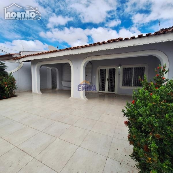 Casa a venda no JARDIM PETROPOLIS em Cuiabá/MT