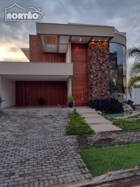 CASA a venda no CONDOMINIO ALAMEDA DAS CORES em Sinop/MT
