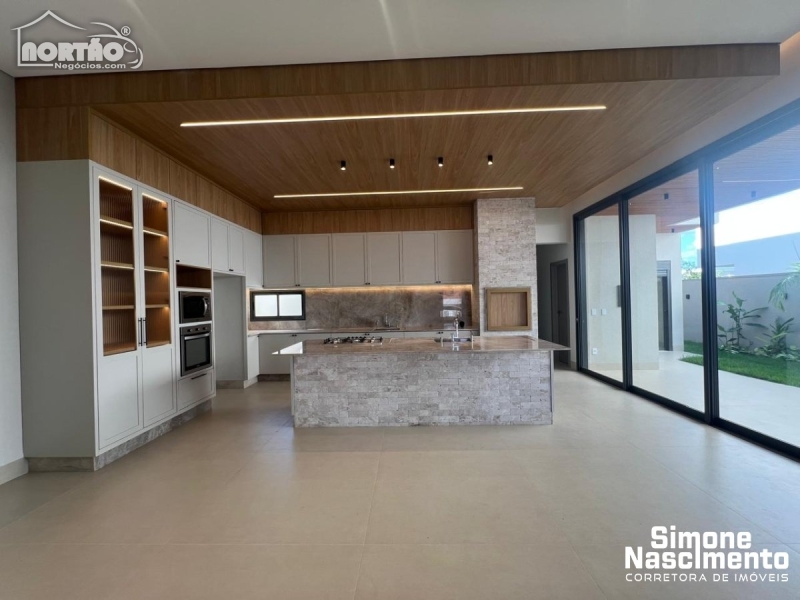 CASA a venda no CONDOMINIO AQUARELA DOS POEMAS em Sinop/MT