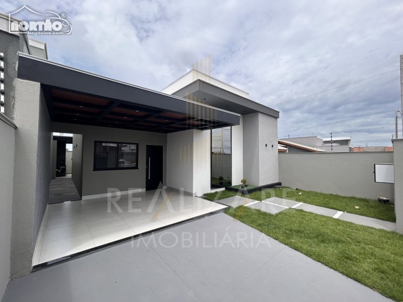 CASA a venda no JARDIM MONTE CARLO em Sinop/MT