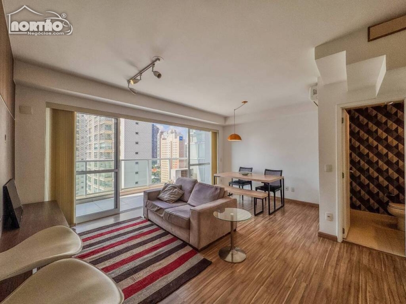 APARTAMENTO A VENDA NO CAMPO BELO EM SÃO PAULO/SP