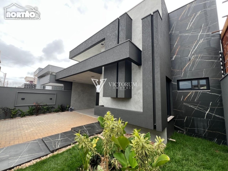 CASA a venda no QUATRO ESTAÇÕES BOULEVARD em Sinop/MT