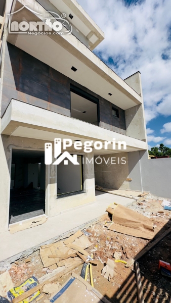 Sobrado a venda no ALTO TARUMÃ em Pinhais/PR