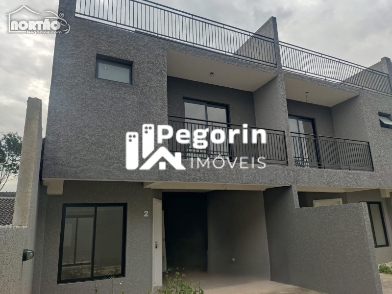 SOBRADO A VENDA NO SANTA CÂNDIDA EM CURITIBA/PR