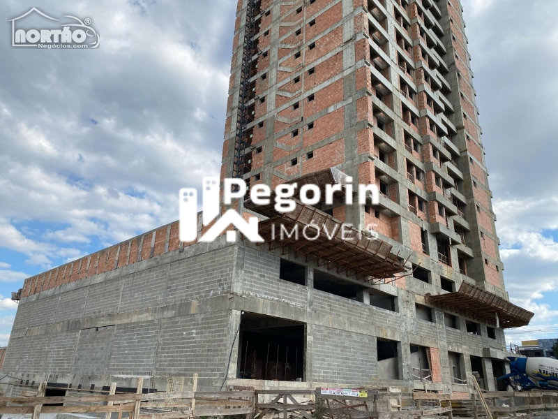 APARTAMENTO A VENDA NO CAPÃO RASO EM CURITIBA/PR