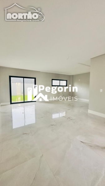 Casa, 5 quartos, 155 m² - Foto 2