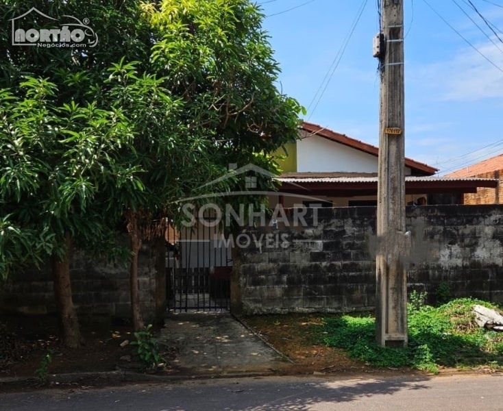 CASA a venda no DAURY RIVA em Sinop/MT