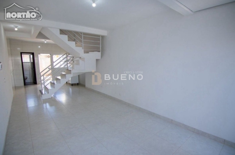 Casa, 1 quarto, 107 m² - Foto 2