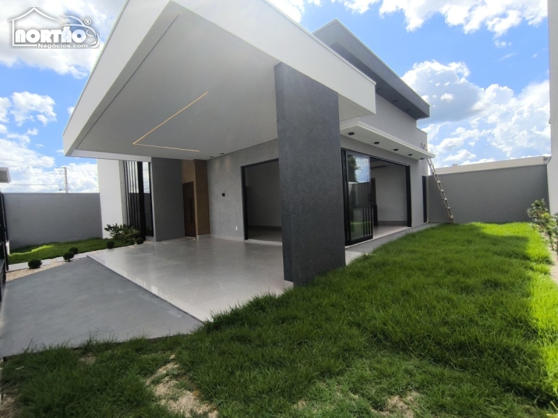 CASA a venda no RESAIDENCIAL PARIS em Sinop/MT