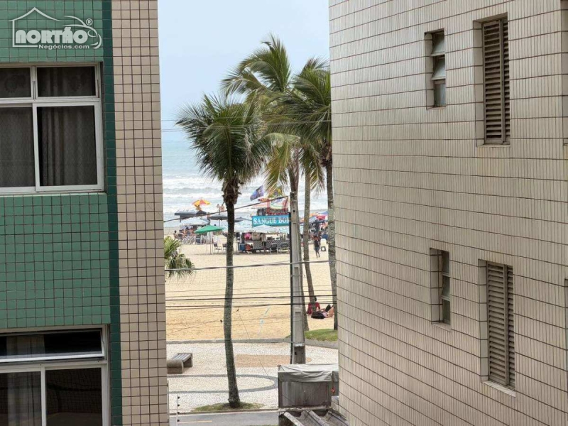 Apartamento a venda no GUILHERMINA em Praia Grande/SP