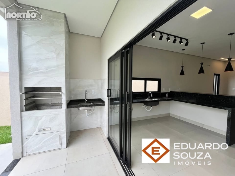 Casa, 3 quartos, 100 m² - Foto 2