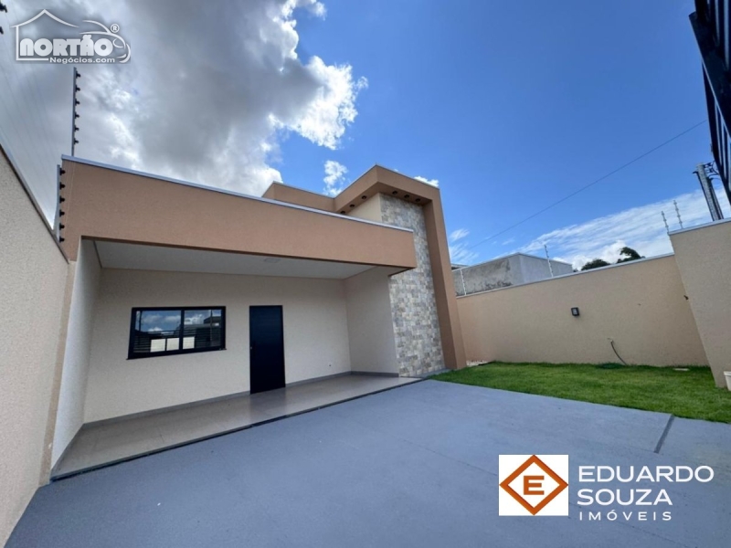 Casa, 3 quartos, 121 m² - Foto 2