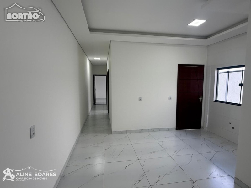 Casa, 3 quartos, 75 m² - Foto 2