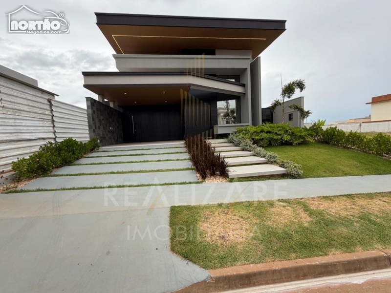CASA a venda no CONDOMINIO FLORAIS DA MATA em Sinop/MT